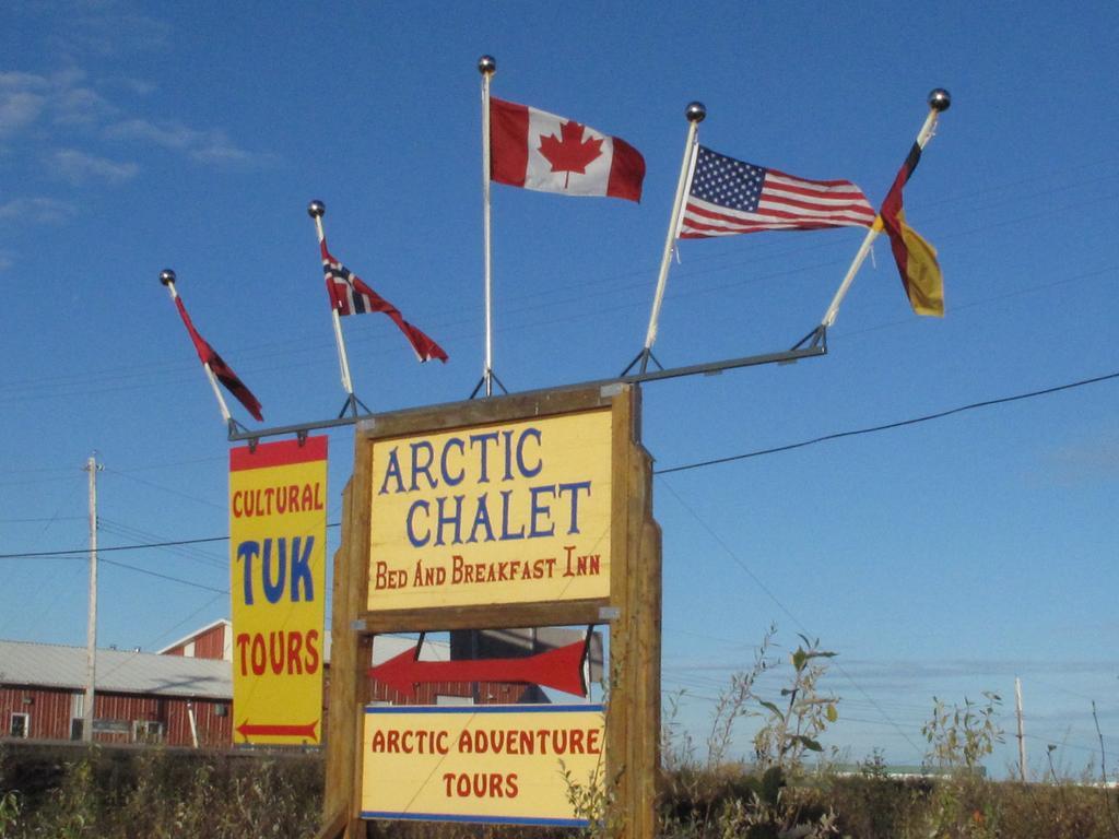 Arctic Chalet Resort Inuvik Exterior photo